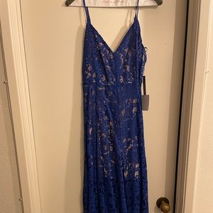 Lulu’s blue lace dress